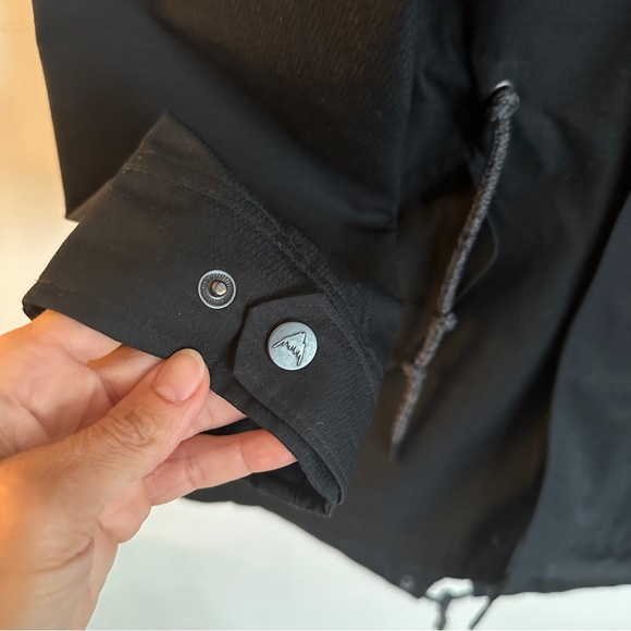 Burton Water Resistant Rain Jacket Shell - Picture 8 of 13